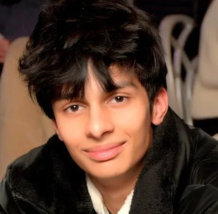 Devansh Bhalla headshot
